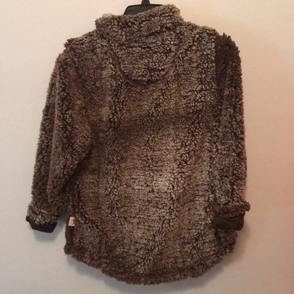 Brown fuzzy Pull over - Picture 2 of 2